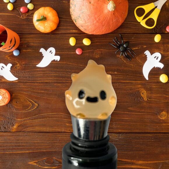 Spooky Yet Adorable Ghost Flame Wine Bottle Stopper for Halloween Decor - Picture 2 of 5